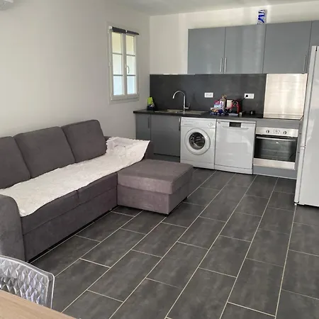 Appartement T2 rez de villa Appartement