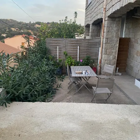 Appartement T2 rez de villa * Santa-Reparata-di-Balagna